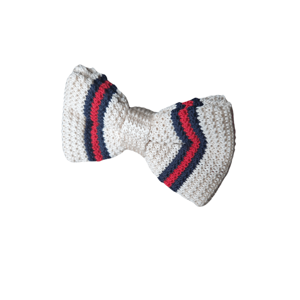 Hvid strikket butterfly med rød og navy stribe